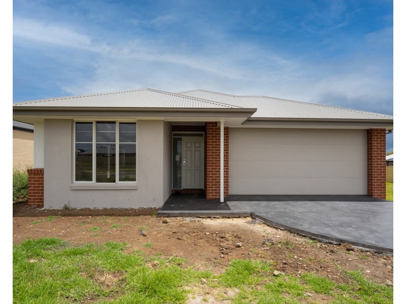 26 Curlew Way, Cowes VIC 3922