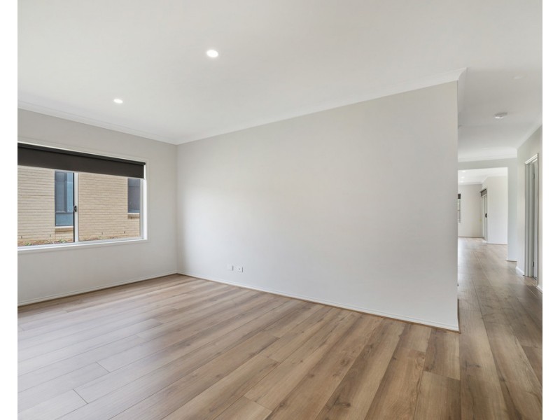 26 Curlew Way, Cowes VIC 3922
