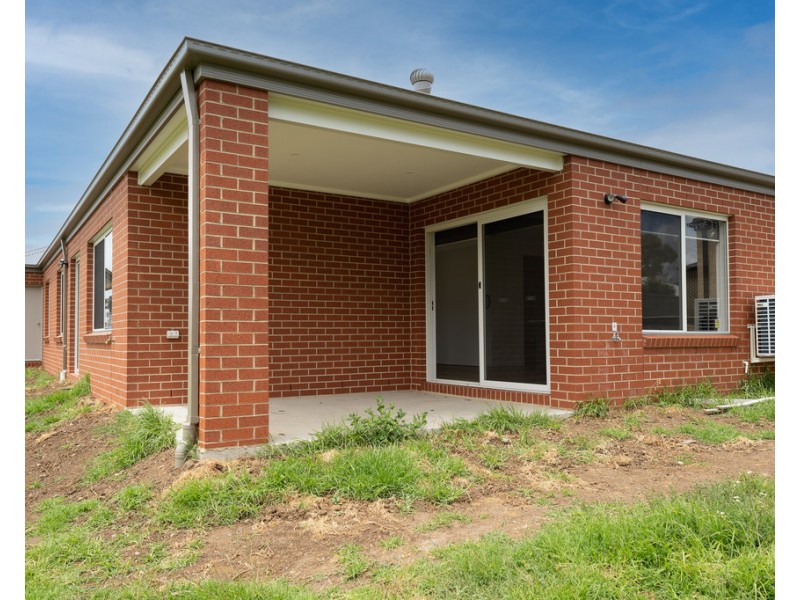 26 Curlew Way, Cowes VIC 3922