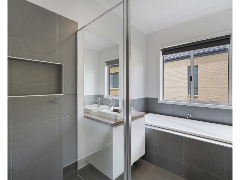 26 Curlew Way, Cowes VIC 3922