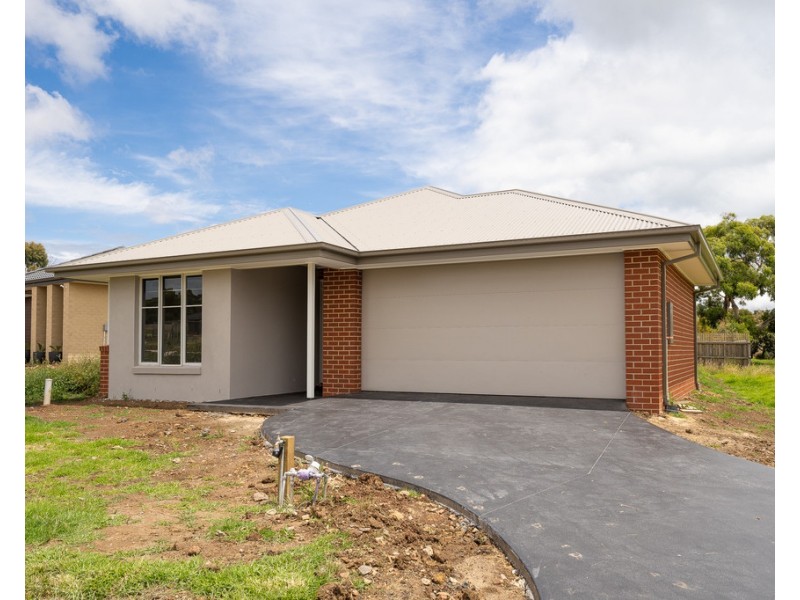 26 Curlew Way, Cowes VIC 3922