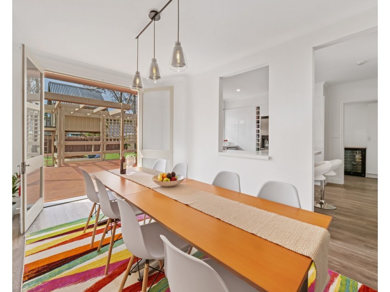 17 Albany Road, Cowes VIC 3922