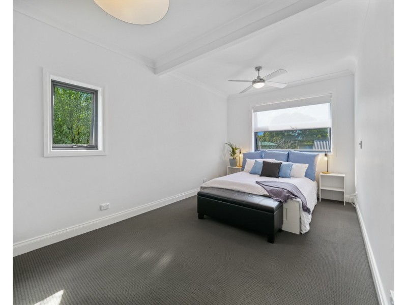 17 Albany Road, Cowes VIC 3922