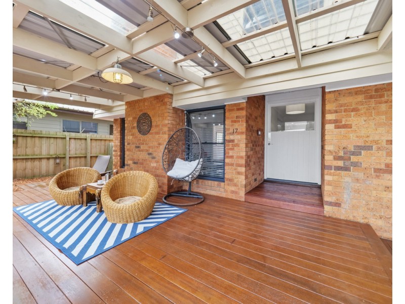 17 Albany Road, Cowes VIC 3922