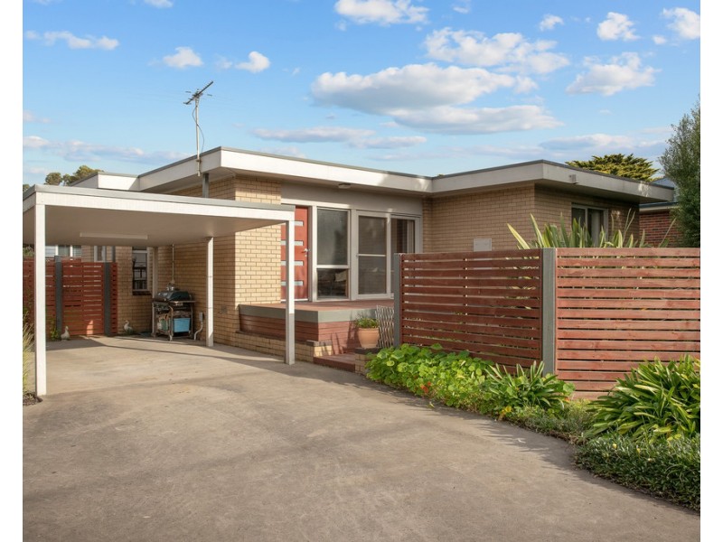 1/73 Walton Street, Cowes VIC 3922
