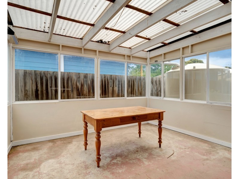 21 Irving Road, Cowes VIC 3922