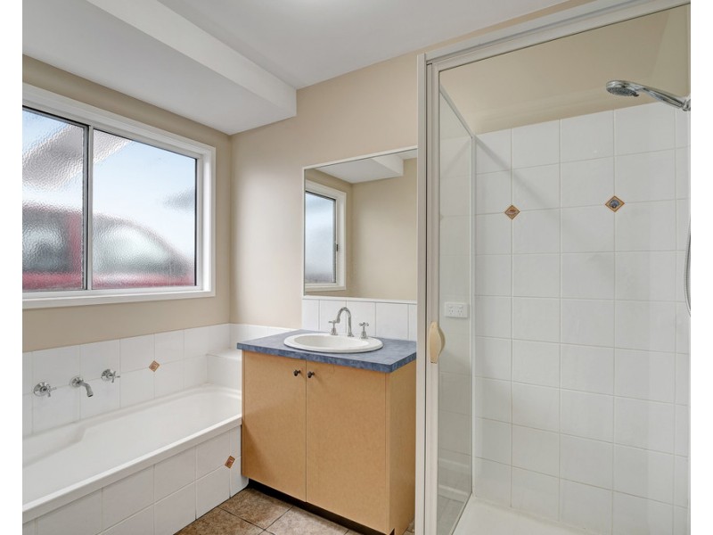 21 Irving Road, Cowes VIC 3922
