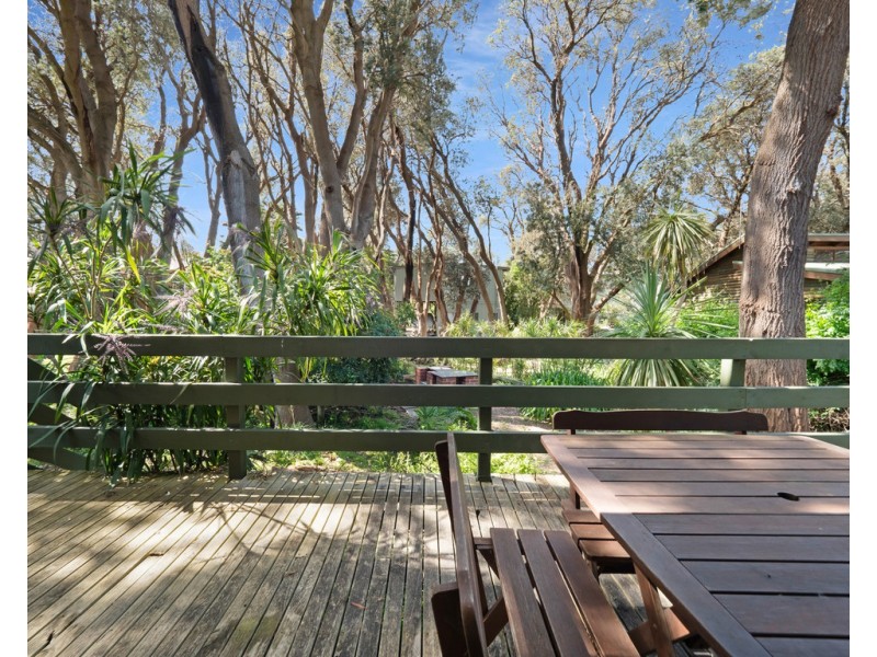 9 Bruce Road, Silverleaves VIC 3922