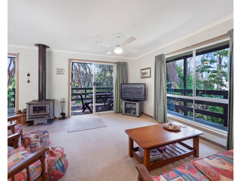 9 Bruce Road, Silverleaves VIC 3922