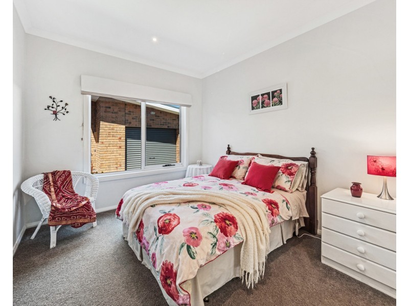 16 Norman Drive, Cowes VIC 3922