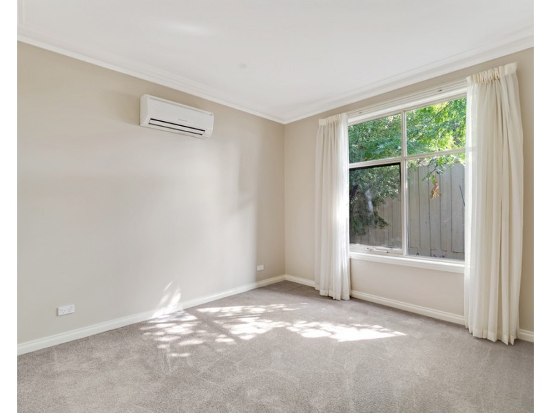 4/1A Leslie Avenue, Cowes VIC 3922