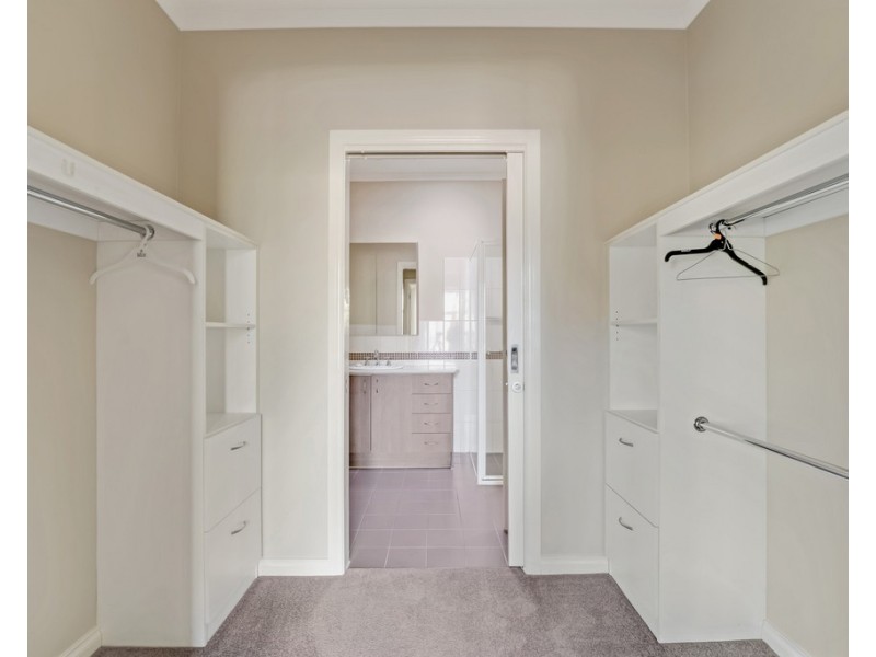 4/1A Leslie Avenue, Cowes VIC 3922