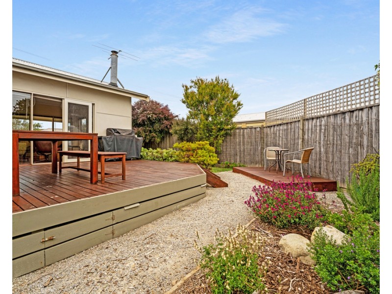 1/20 Cleeland Street, Newhaven VIC 3925