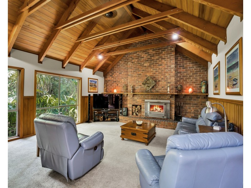 24 Raywood Avenue, Cowes VIC 3922