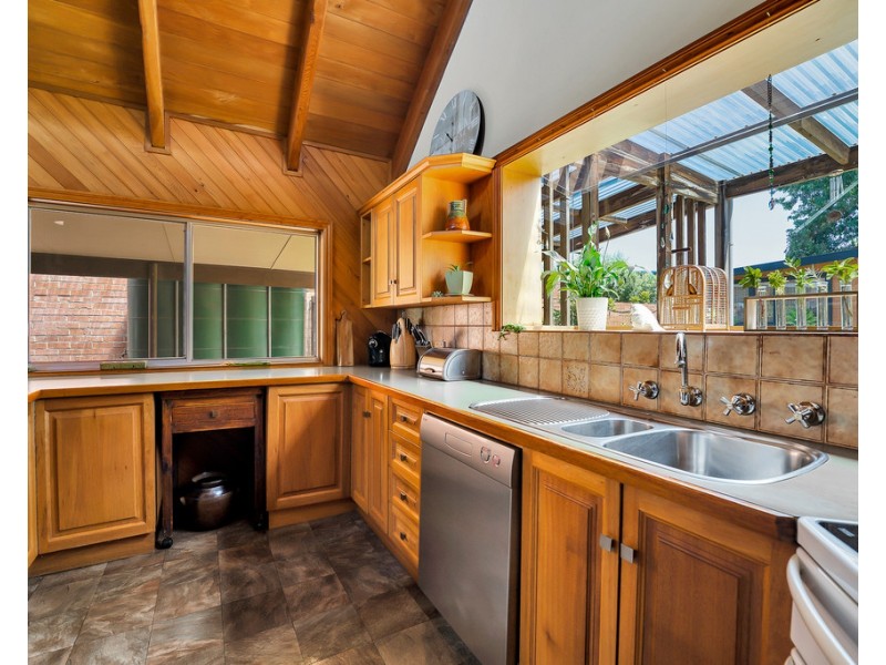 24 Raywood Avenue, Cowes VIC 3922