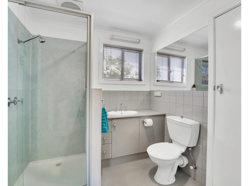 24 Raywood Avenue, Cowes VIC 3922