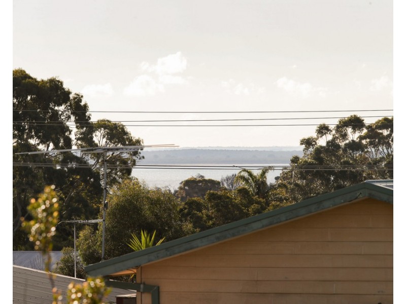 18 Boonderabbi Way, Cowes VIC 3922