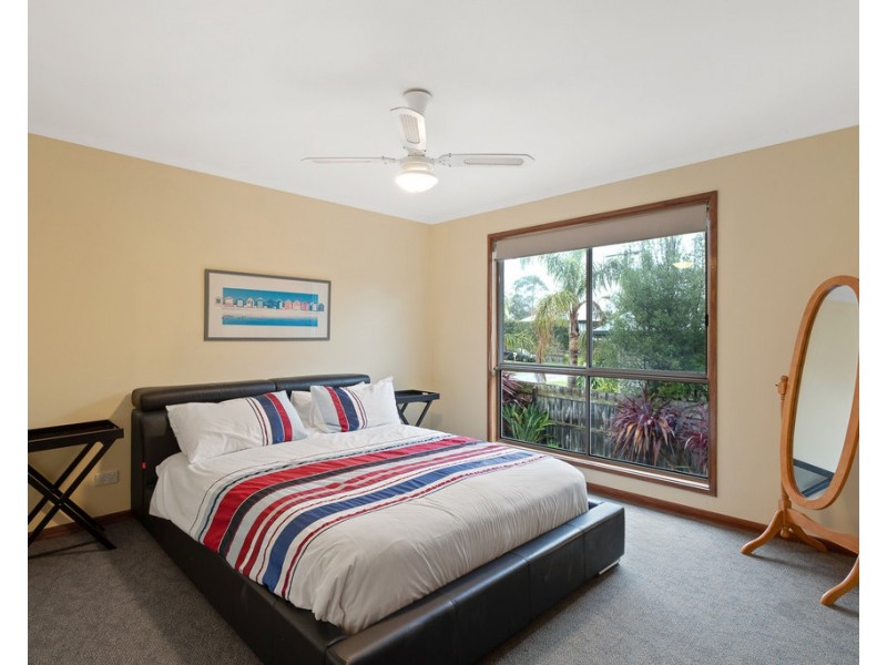 18 Boonderabbi Way, Cowes VIC 3922