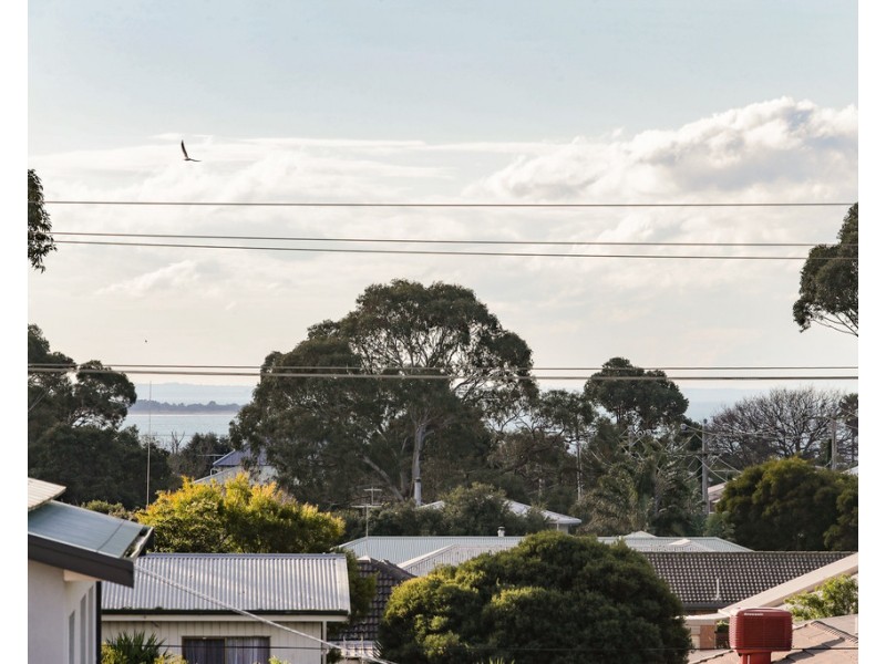 18 Boonderabbi Way, Cowes VIC 3922