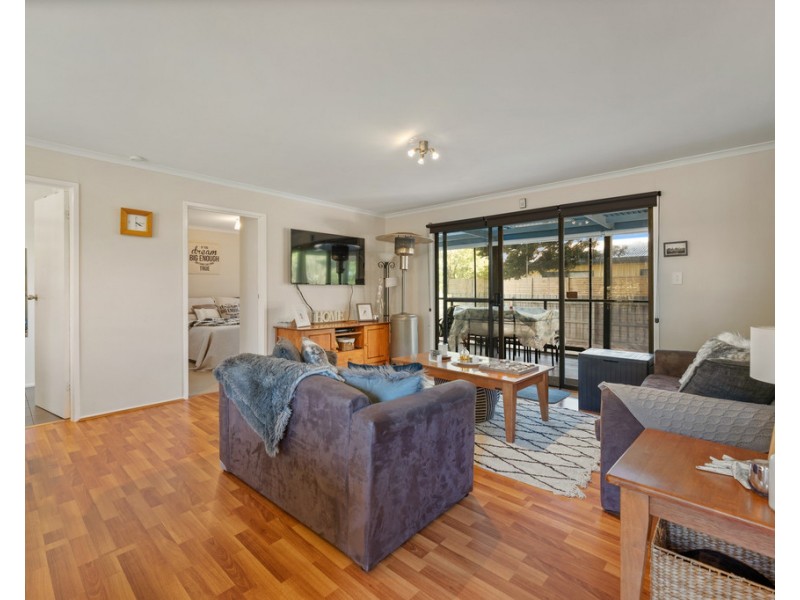 1 Endeavour Court, Cowes VIC 3922
