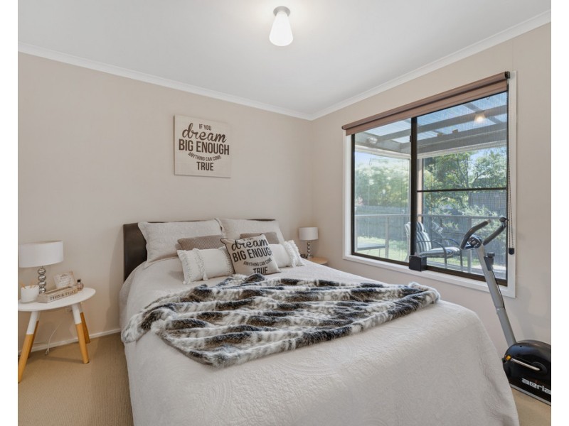 1 Endeavour Court, Cowes VIC 3922