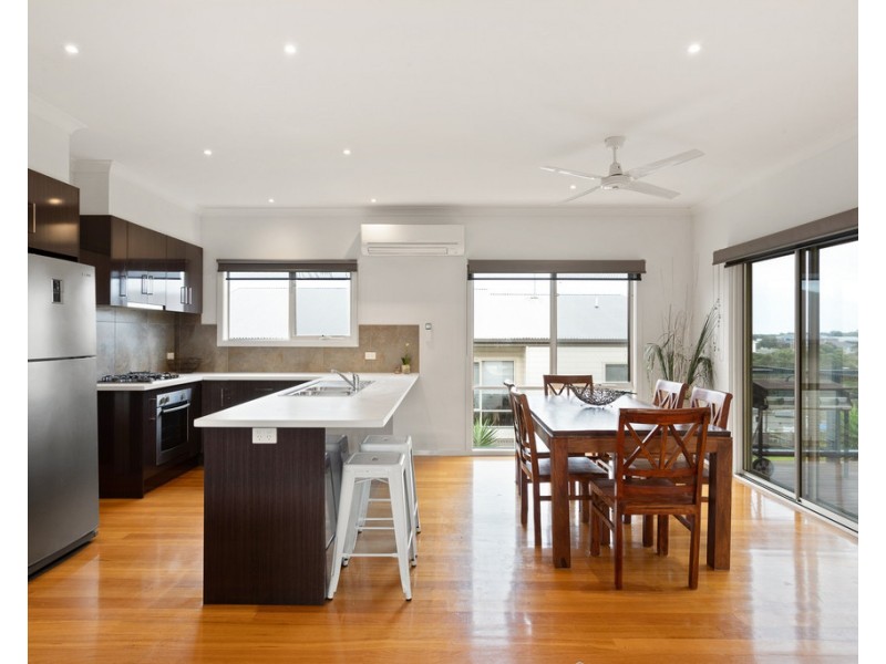 15 Water View Rise, Cowes VIC 3922