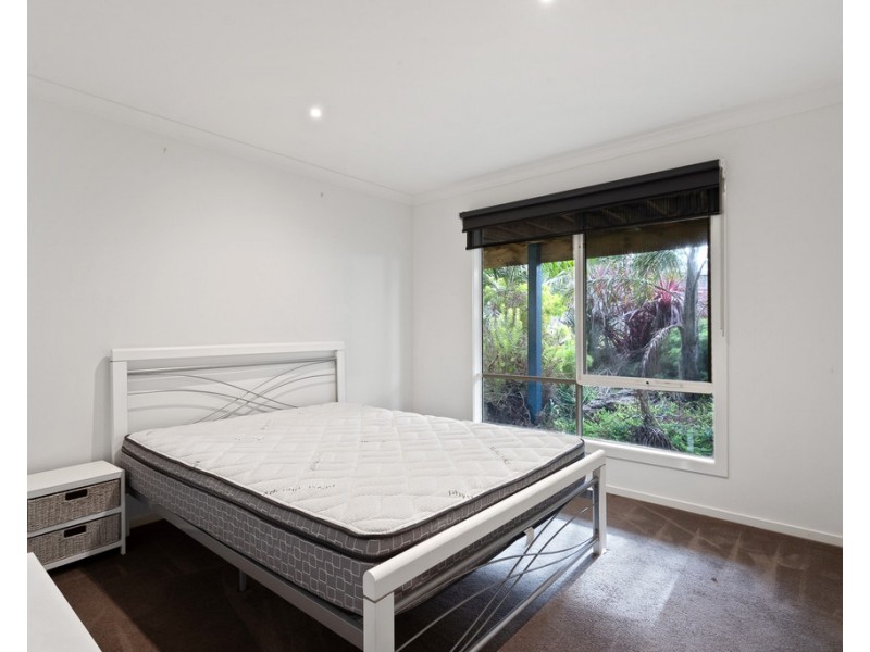 15 Water View Rise, Cowes VIC 3922