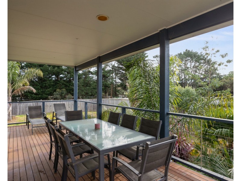 15 Water View Rise, Cowes VIC 3922