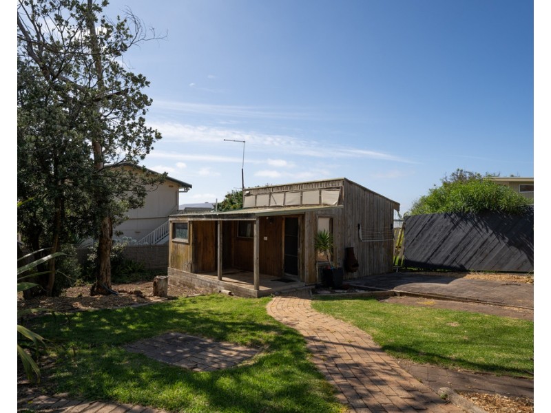 13 Hollywood Crescent, Smiths Beach VIC 3922