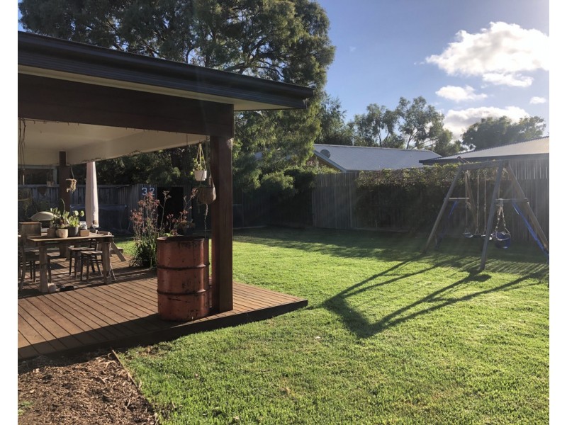 3 Moore Street, Silverleaves VIC 3922