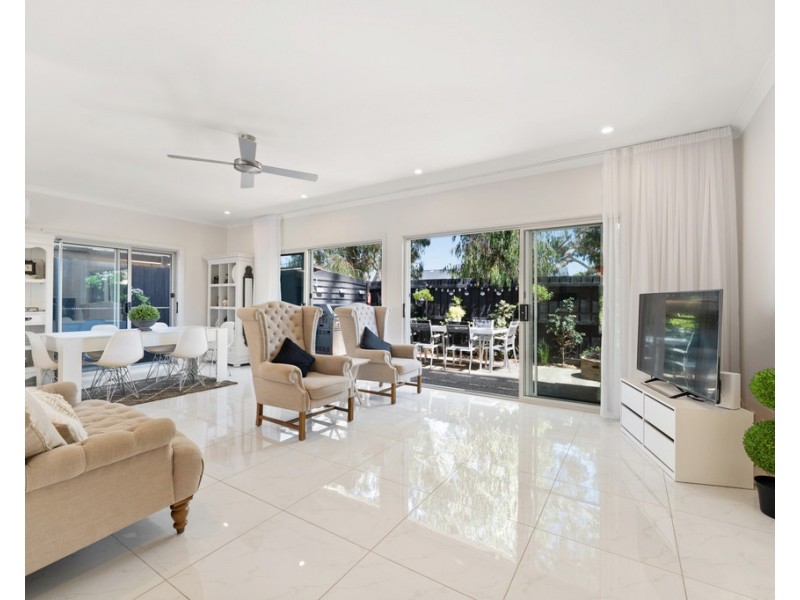 14 Walpole Street, Cowes VIC 3922