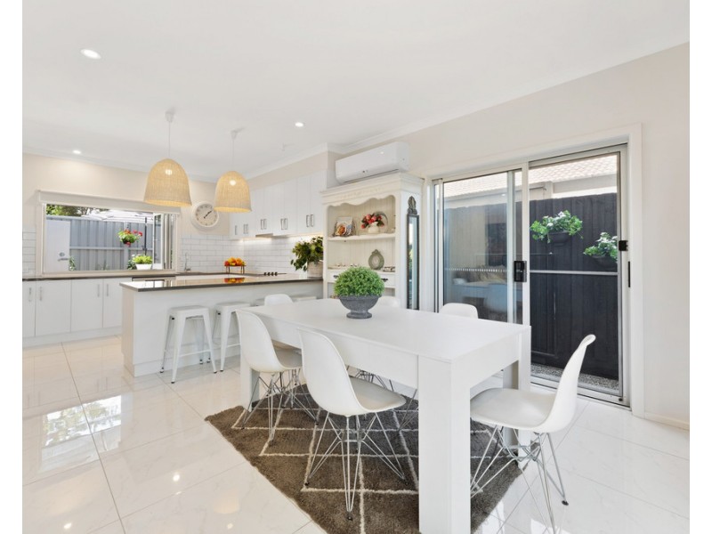 14 Walpole Street, Cowes VIC 3922