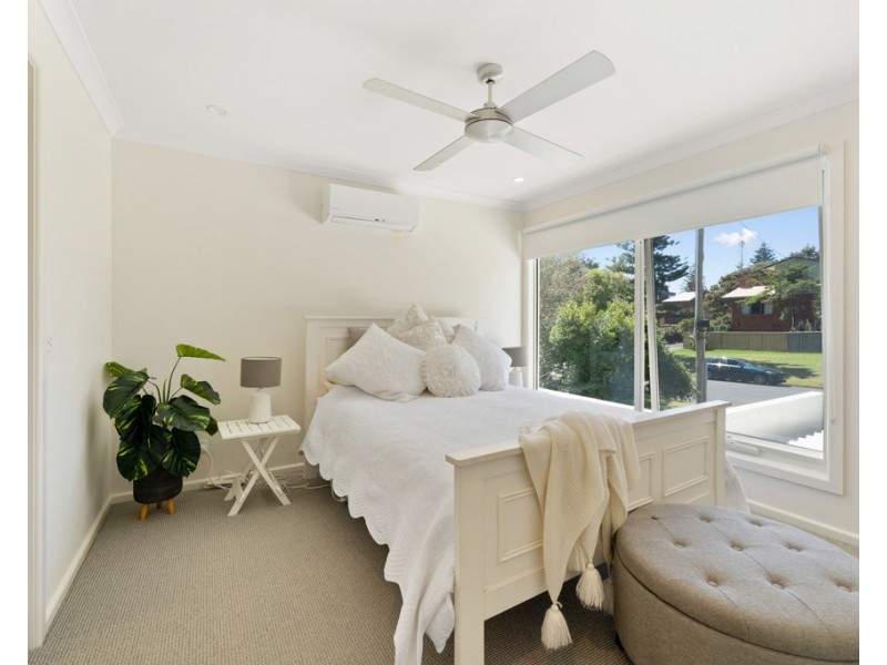 14 Walpole Street, Cowes VIC 3922