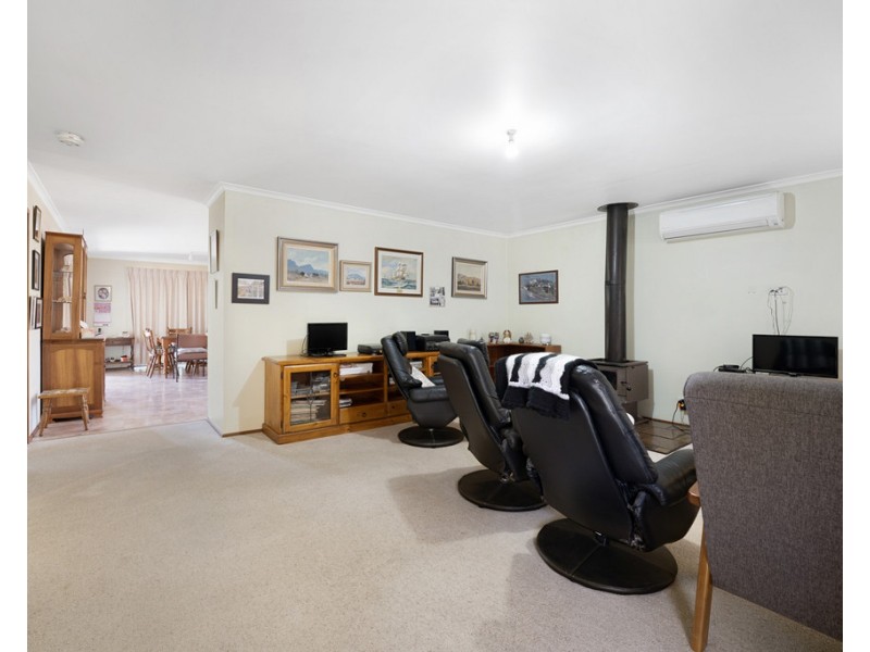 33 Walton Street, Rhyll VIC 3923