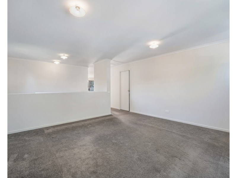 32 Norman Drive, Cowes VIC 3922
