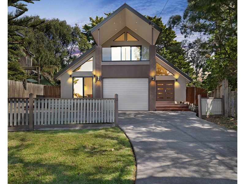 12 Hollywood Crescent, Smiths Beach VIC 3922