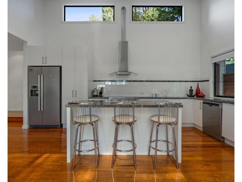 12 Hollywood Crescent, Smiths Beach VIC 3922