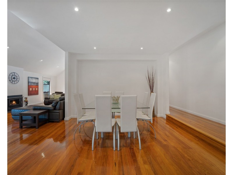 12 Hollywood Crescent, Smiths Beach VIC 3922