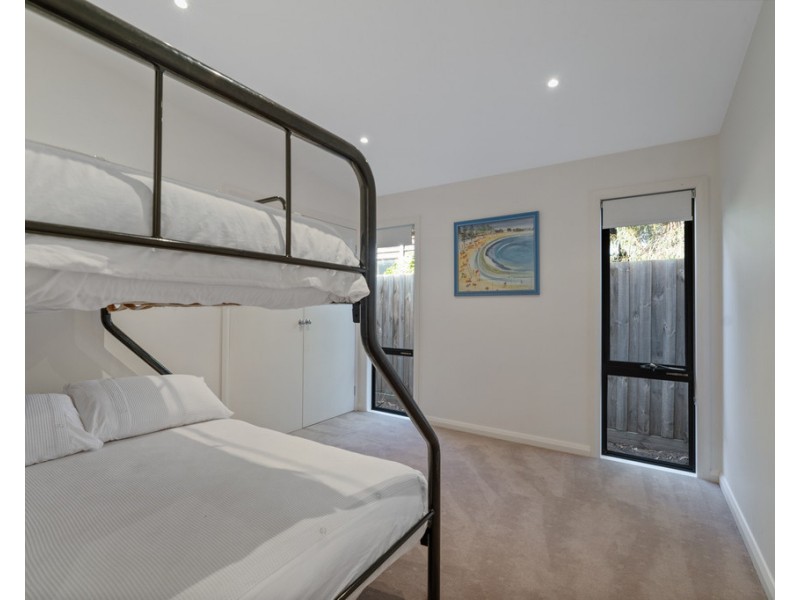 12 Hollywood Crescent, Smiths Beach VIC 3922