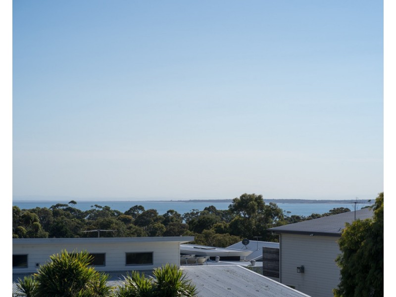 19 Water View Rise, Cowes VIC 3922