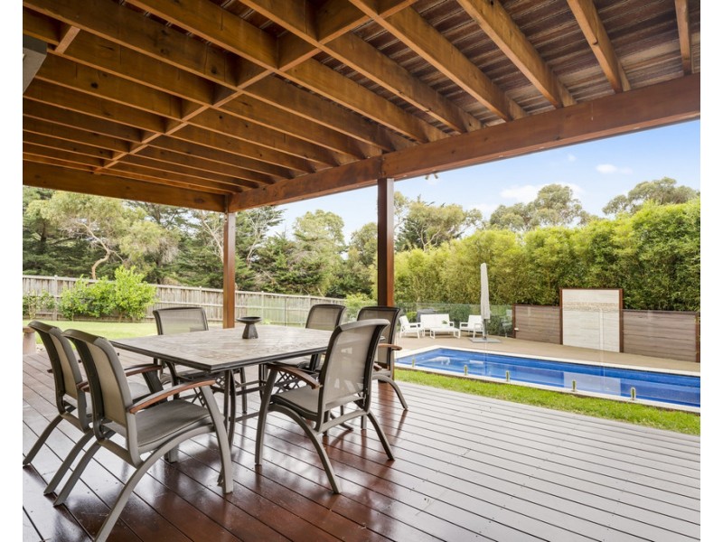 19 Water View Rise, Cowes VIC 3922