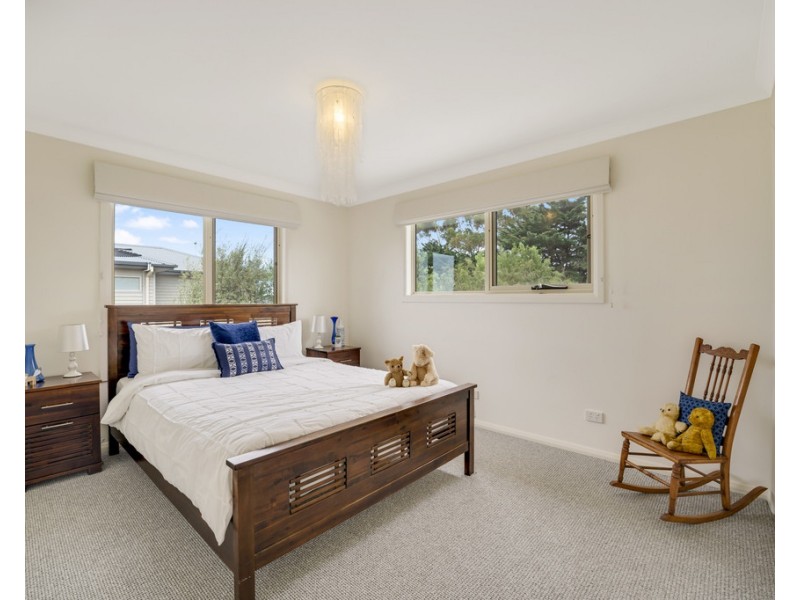 19 Water View Rise, Cowes VIC 3922