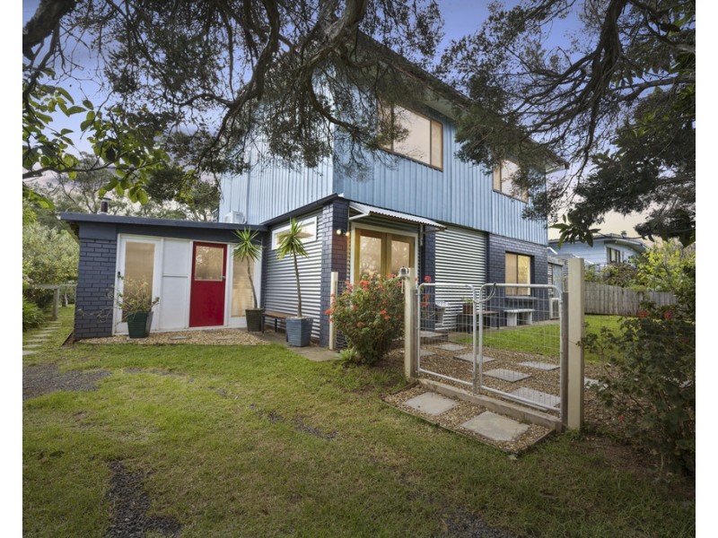 526 Settlement Road, Cowes VIC 3922