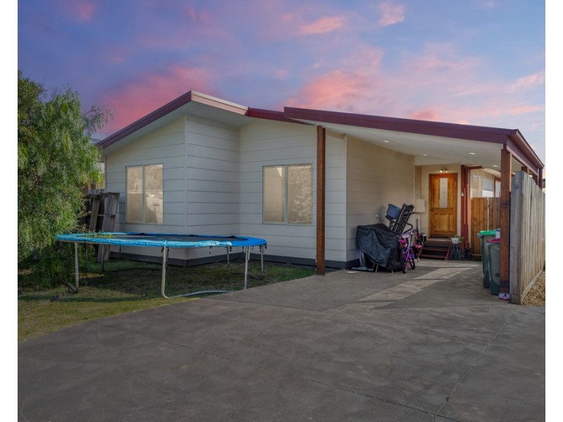 1/5 Keam Crescent, San Remo VIC 3925