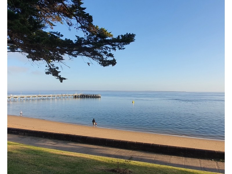 12/4 The Esplanade, Cowes VIC 3922