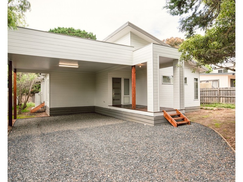 32 Teddy Bear Lane, Cowes VIC 3922