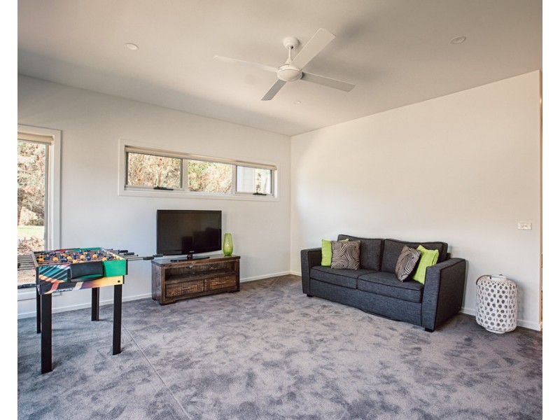 32 Teddy Bear Lane, Cowes VIC 3922