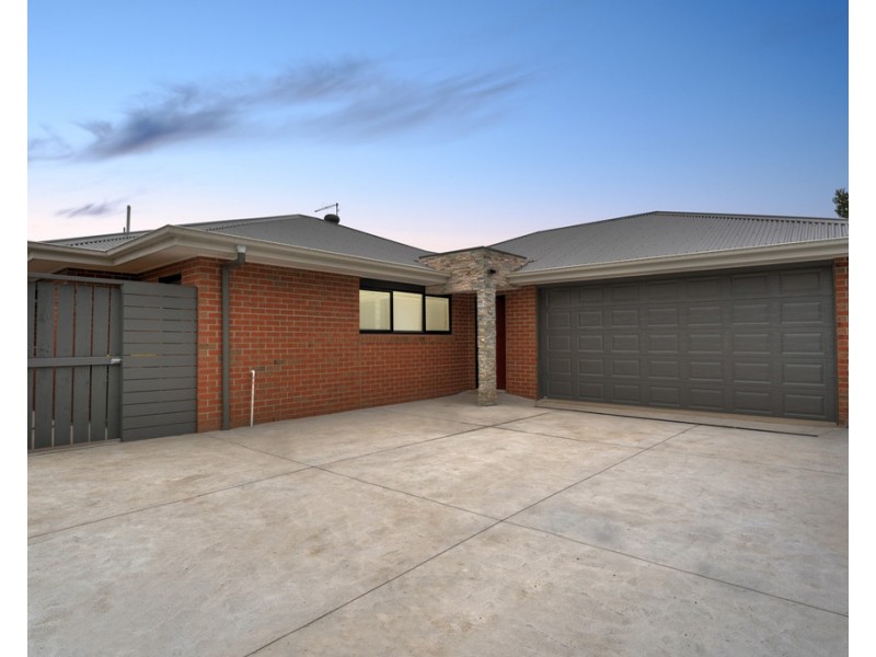 2/105 McKenzie Road, Cowes VIC 3922