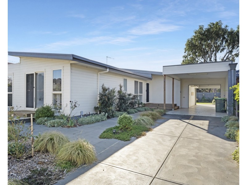 15 Kenwyn Court, Cowes VIC 3922