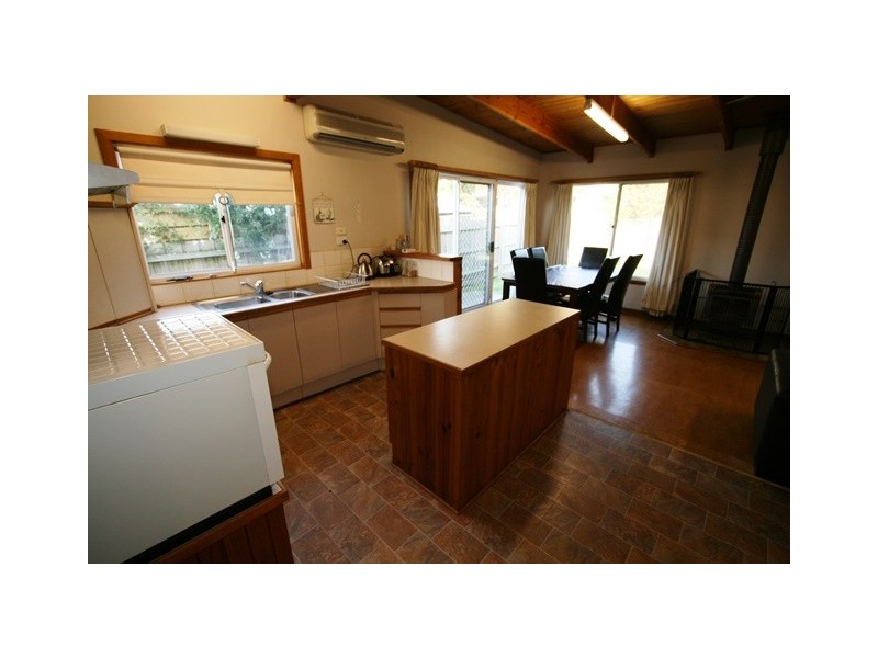 17 Outlook Drive, Cowes VIC 3922